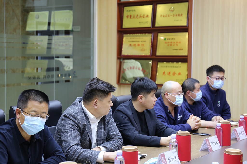 順發(fā)食品管理層